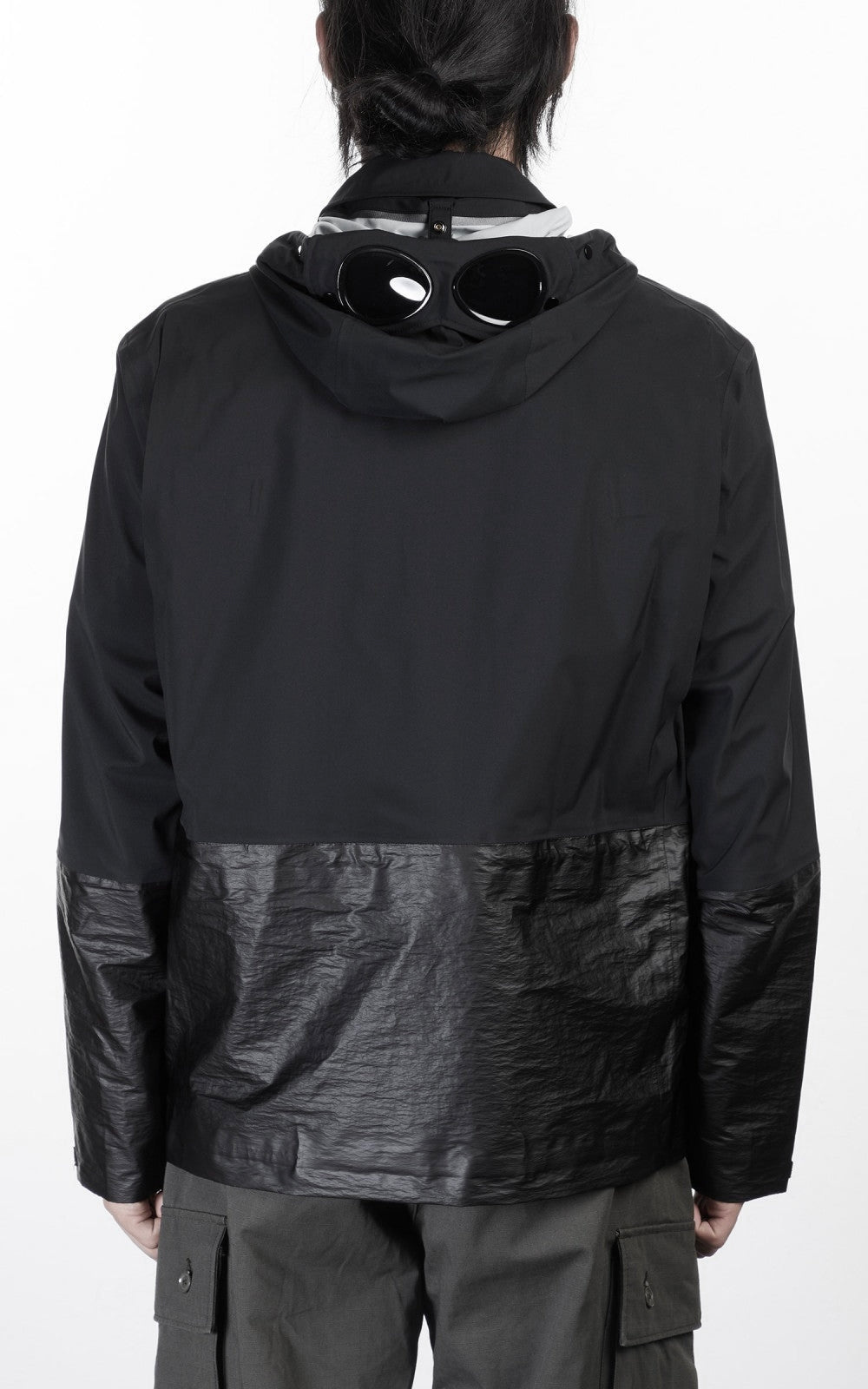 Cp Company Gore-Tex Infinium Mixed Collared Goggle Jacket In Black