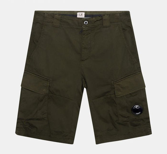 Cp Company Stretch Twill Cargo Shorts In Ivy Green